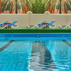 Al Bustan Flats Hotel